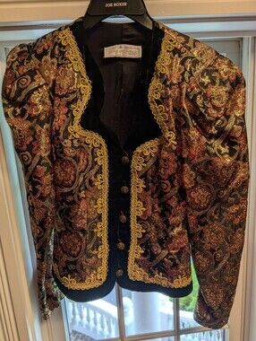 A Stunning Floral And Gold Embroidery Dress Blazer By Scott McClintock